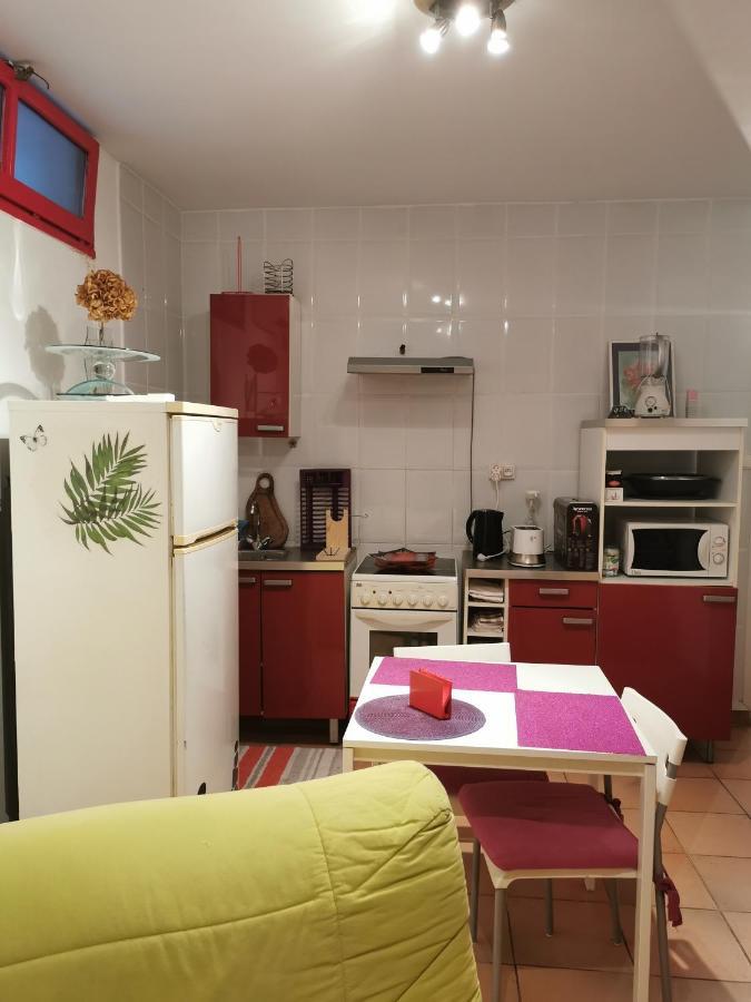 Appartement En Sous Sol De Villa Avec Acces Jardin Et Piscine Marseille Eksteriør bilde