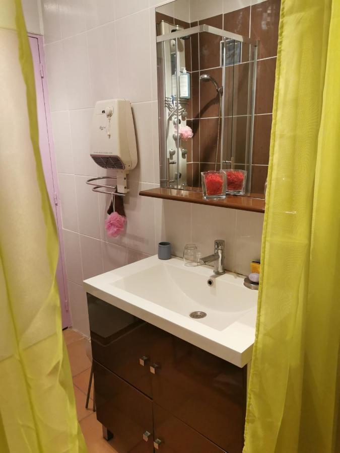 Appartement En Sous Sol De Villa Avec Acces Jardin Et Piscine Marseille Eksteriør bilde