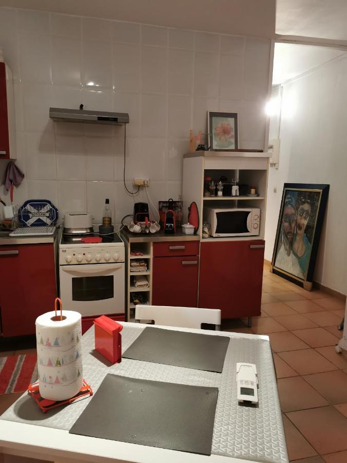 Appartement En Sous Sol De Villa Avec Acces Jardin Et Piscine Marseille Eksteriør bilde