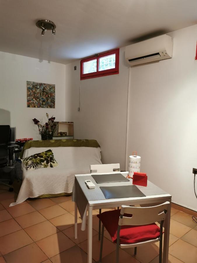 Appartement En Sous Sol De Villa Avec Acces Jardin Et Piscine Marseille Eksteriør bilde
