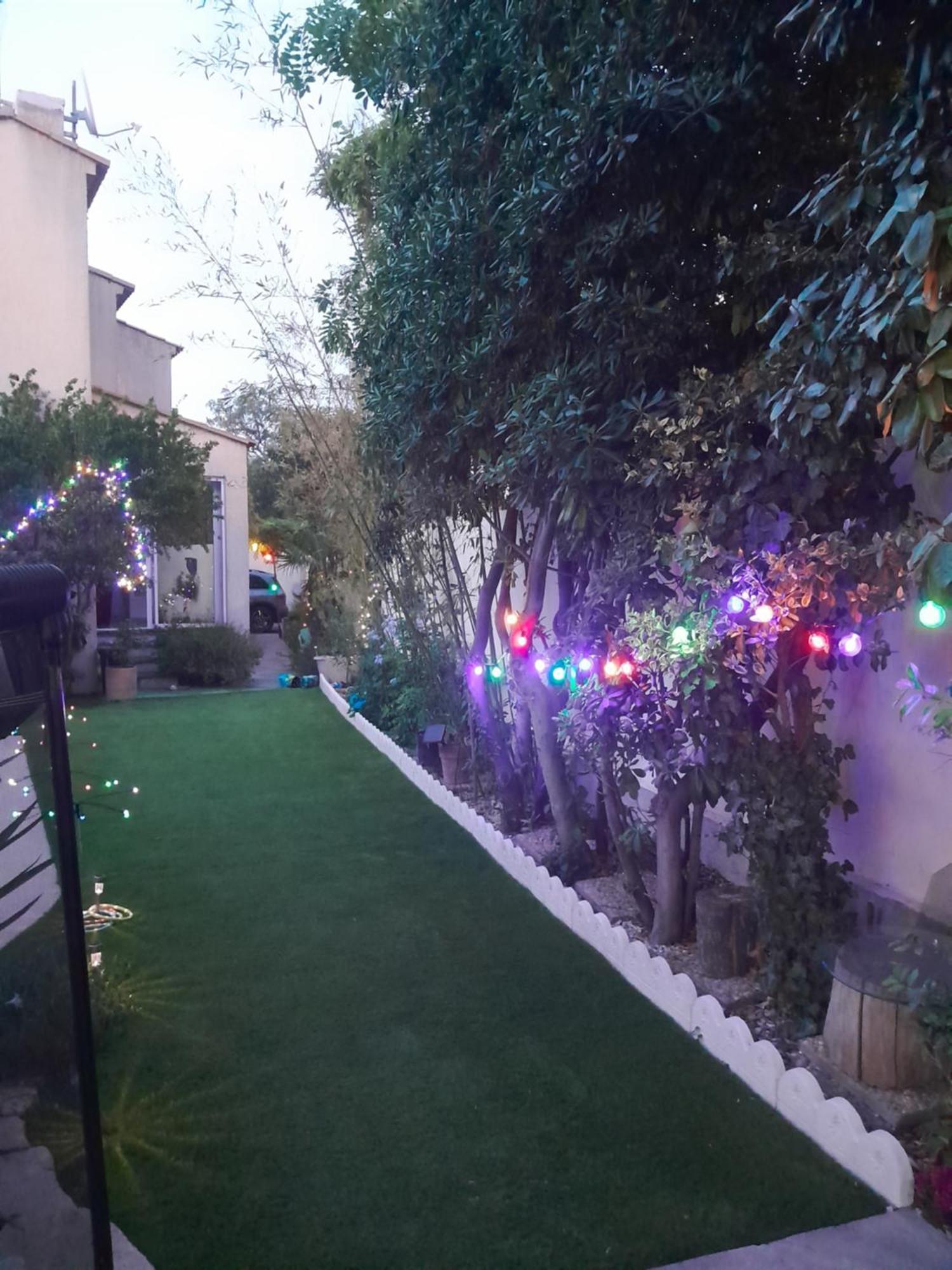 Appartement En Sous Sol De Villa Avec Acces Jardin Et Piscine Marseille Eksteriør bilde